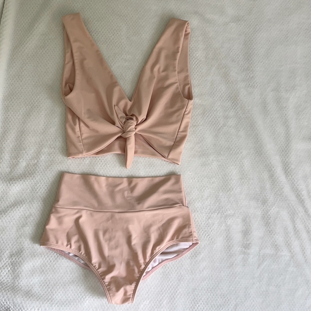 Montce Kim Bikini Top/high rise bikini bottom SM